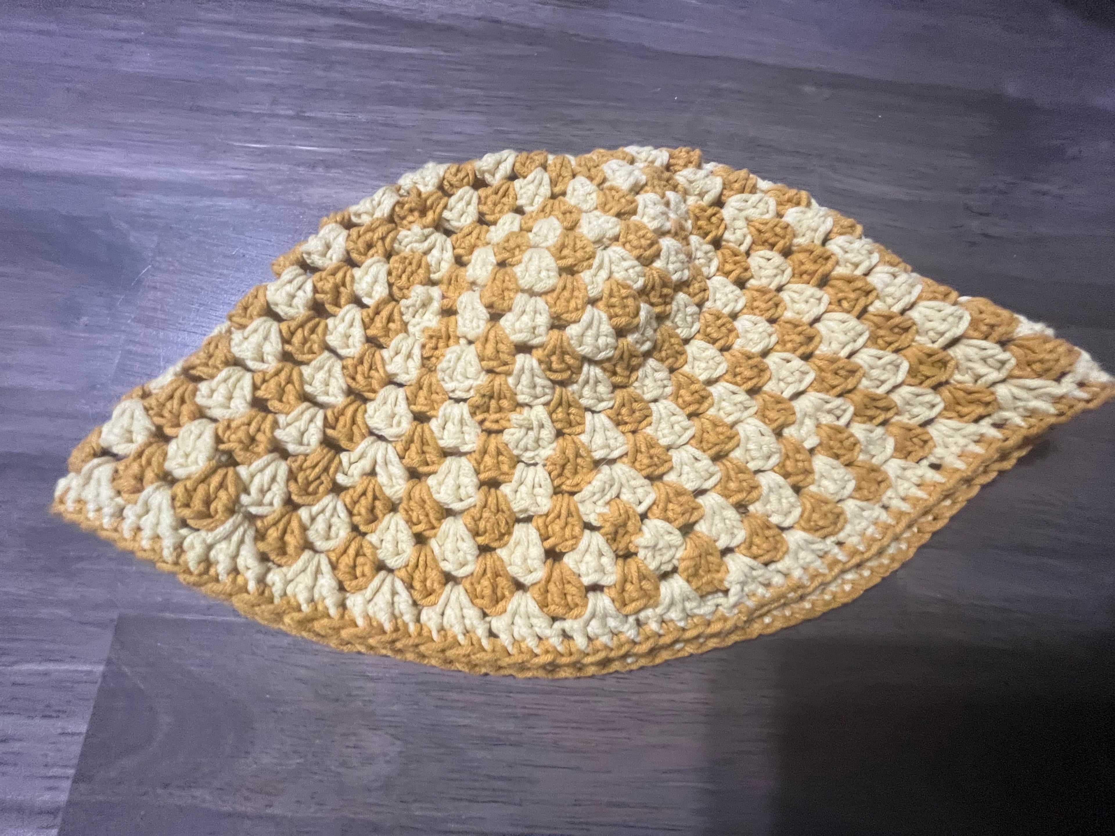 Yellow stripped bucket hat