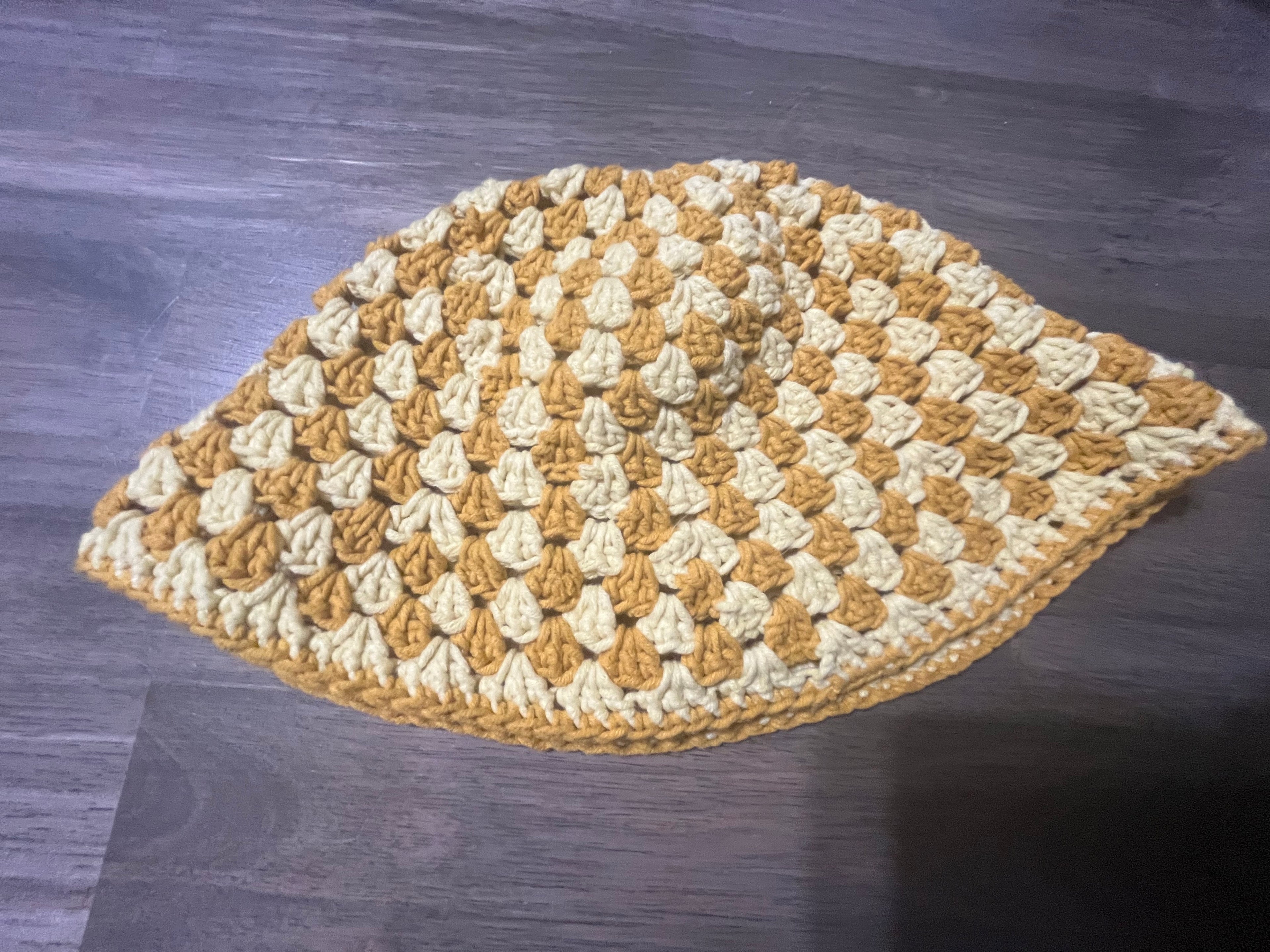 Yellow stripped bucket hat